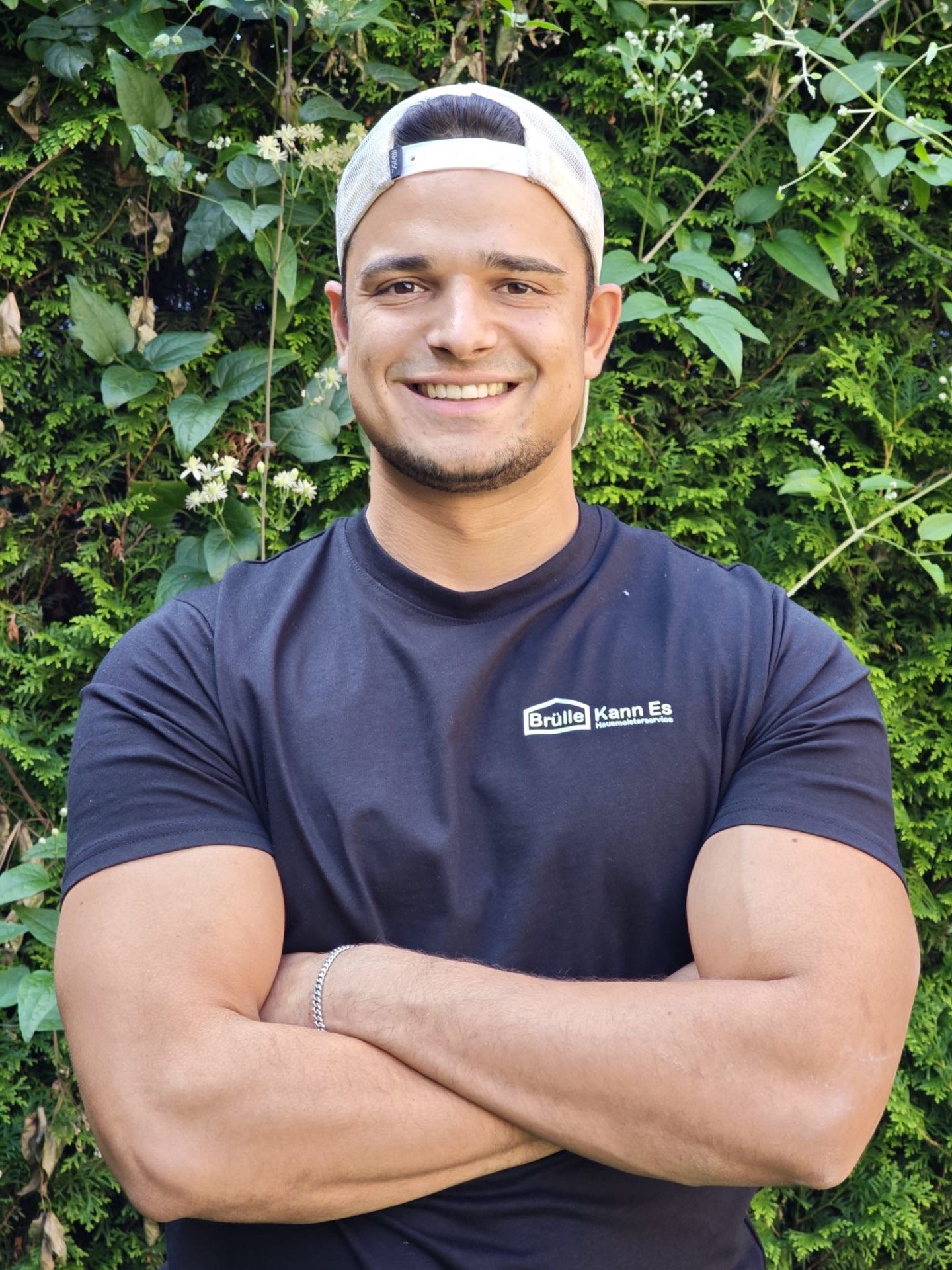 Dominic Brülle, gelernter Elektriker und Allrounder-Handwerker in Hamburg